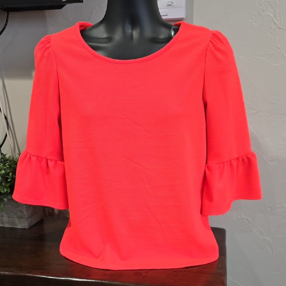 Green Envelope Coral Blouse with Flared Sleeves